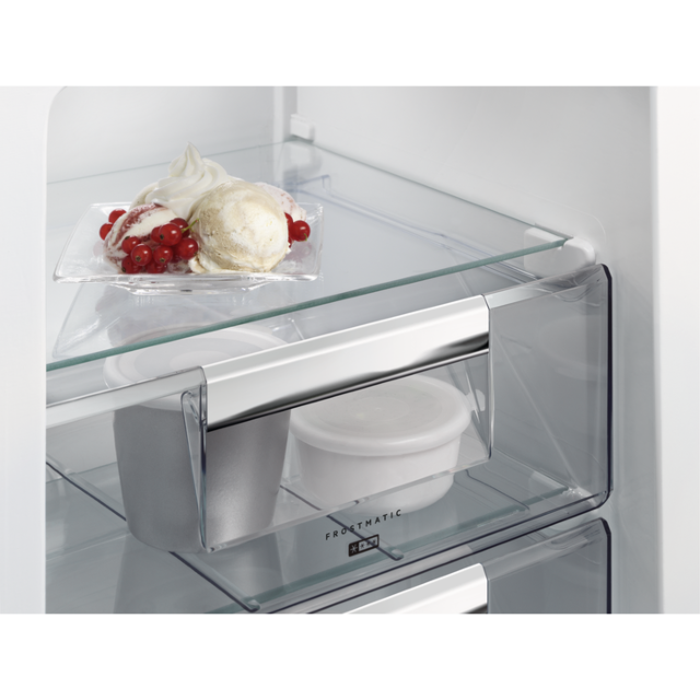 AEG SCE818F6NS 54cm TwinTech No Frost Built-In Fridge Freezer - White