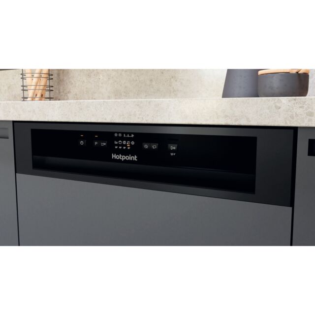 Hotpoint H3BL626BUK 60Cm Semi Integrated Dishwasher