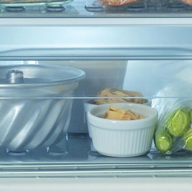 Hotpoint HBUFZ011 Built In Freezer