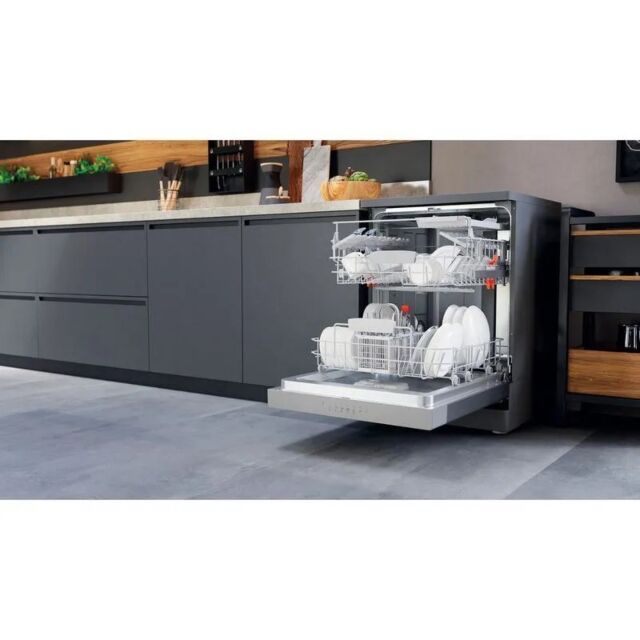 Hotpoint HFC3C26WCXUKN Dishwasher - Inox - 14 Place Setting