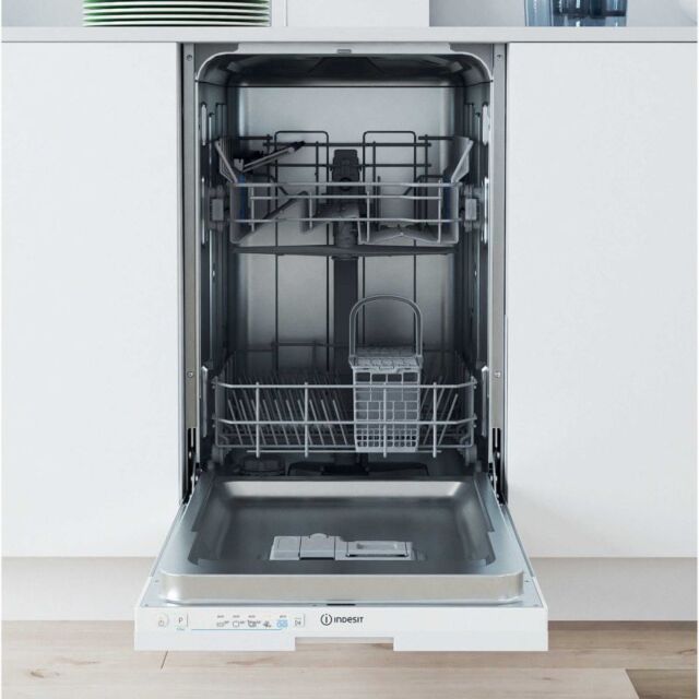 Indesit IN2IE10CS80UK 45Cm Integrated Slimline Dishwasher