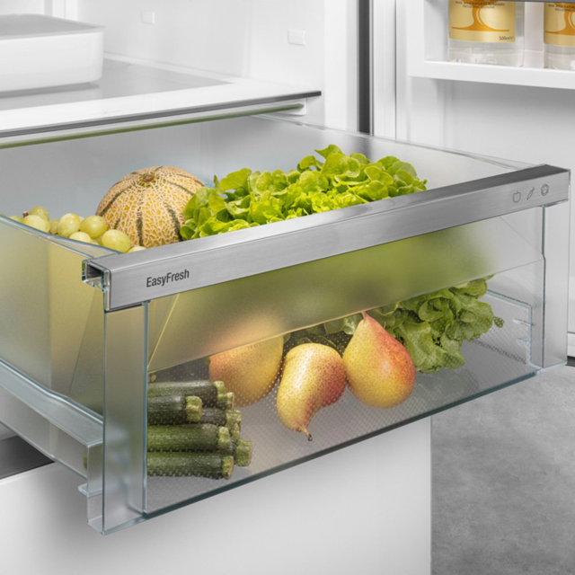 Liebherr CND5204 59.7cm 50/50 Frost Free Fridge Freezer - White