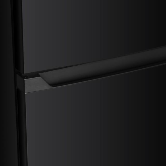 Montpellier MNF167EBK 54.5cm 50/50 No Frost Fridge Freezer - Black